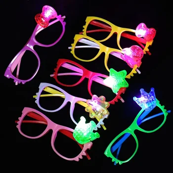 30pcs Meninas crianças, Crianças dos desenhos animados Estrelas Coroa de Luz LED Óculos Quadro Brilhante Brinquedos Favores do Partido Suprimentos de Natal, de Carnaval