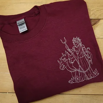 Um 2Xl Hades Borgonha Bordado T-Shirt - Mitologia Camisa do Acampamento Meio-Sangue - Deusa grega